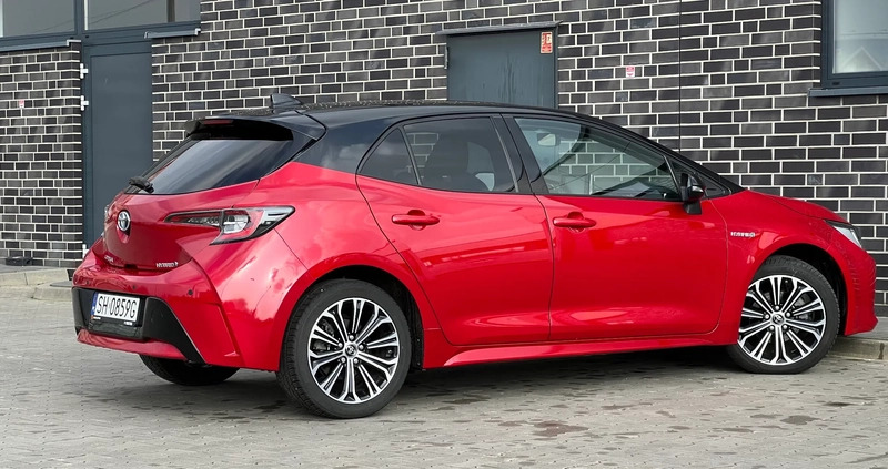 Toyota Corolla cena 84900 przebieg: 89000, rok produkcji 2019 z Szklarska Poręba małe 667